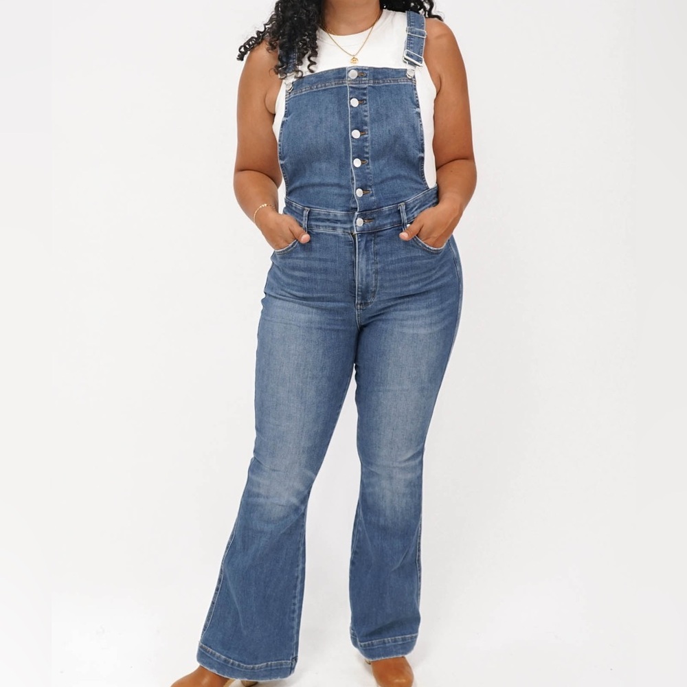 Judy Blue NWT Classic Blue Denim Overalls Buttons Stretchy Soft Tummy Control
